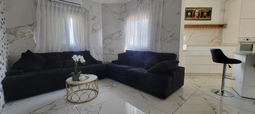 Penthouse in Ramat Gan Next to Sheba Hospital in 郊區/機場