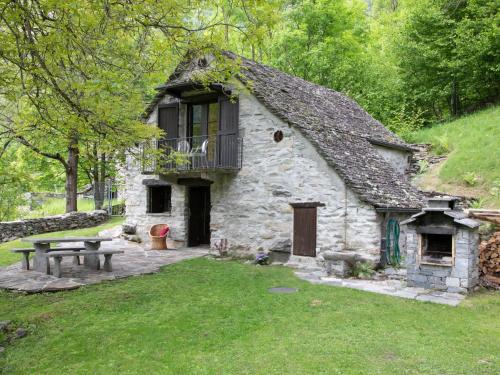 Viesnīcas āriene, Verzasca Lodge Matilde in Frasko
