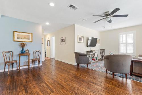 Marys Garden House in Westover Hills