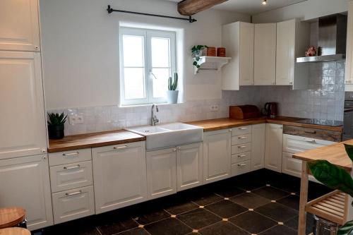 Square Shaped Farmhouse from 1713 in Vollezele