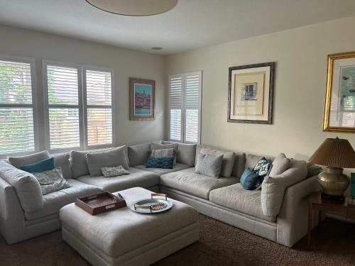 Perfect family reunion or multigenerational home in Erie, USA