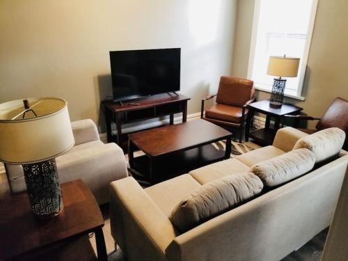 Beautiful Unit in Shaw Community -4228b in Tower Grove, USA