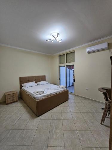 One-Bedroom Apartment with Sea View and Balcony image 5
