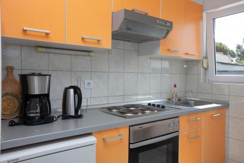 Apartment Tisno 4295d - image 2