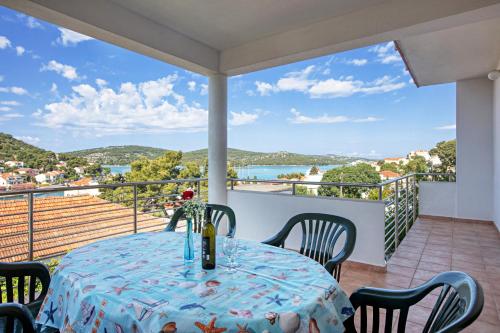 Apartment Tisno 4295a - image 2