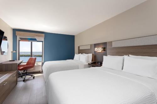 2 double beds