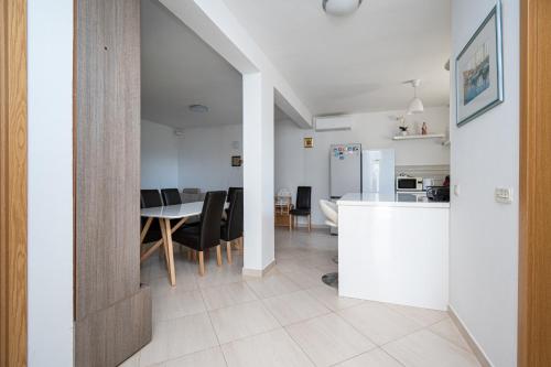 Iekārtas, Family friendly house with a swimming pool Radovin, Zadar - 21307 in Radovin