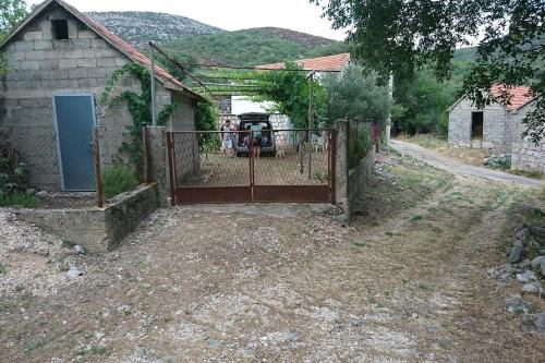 Holiday house with a parking space Vucevica, Zagora - 23454 in Vučevica