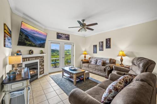 Smoky Mountain View Condo- Indoor Outdoor Pool, Walking Path, Playground, Basketball More in Pigeon Forge, USA