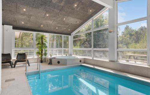 Kitchen, Awesome Home In Ebeltoft With Sauna in Holme