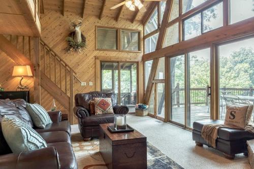 Grendel Grove Getaway in Innsbrook, USA