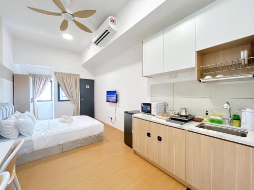 Edusentral by Manhattan Group Edusentral by Manhattan Group