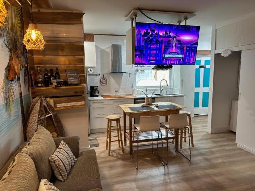 Studio Apartment 5 minutes from beach in St Petersburg, USA