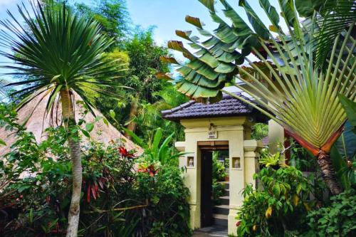 Entire 2 BR Private Pool Villa ZN97