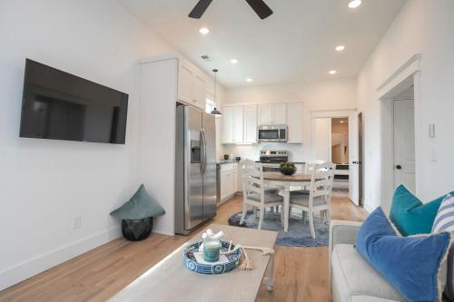 Custom Home Office Suite Game Room & Fire pit in Nashville, USA