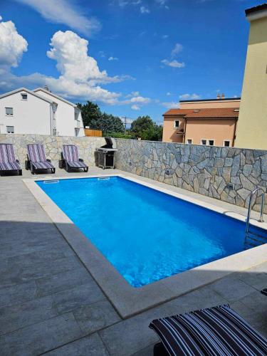 Opatija Khalli apartman 4 stars with private pool and jacuzzi - Location saisonnière - Rukavac