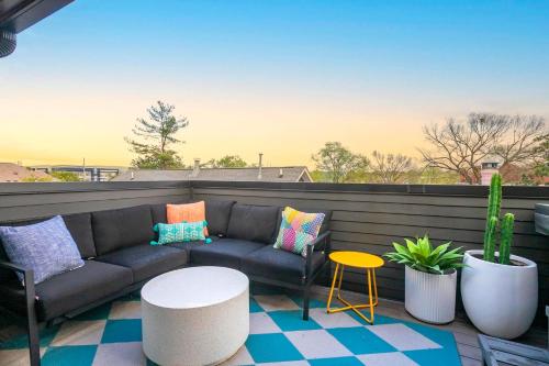 Hot Tub Views on Music Row in Nashville, USA