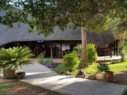 A szálláshely kívülről, Ombinda Country Lodge in Outjo