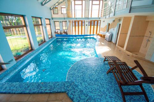 Zwembad, Hotel Villa Majur in Kelebija