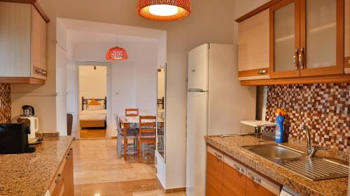 Villa Marine Hotel - image 2