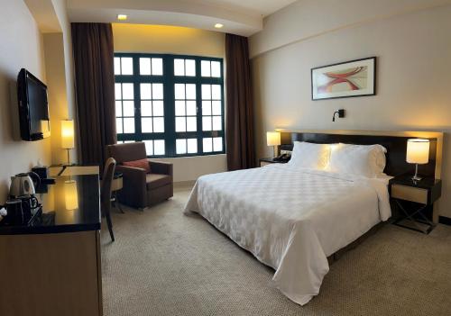 Deluxe Room room in Resorts World Genting - RW Hotel Formerly known as Highlands Hotel