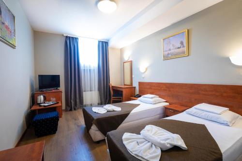 Economy Twin Room