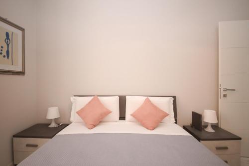 Rome Flat 42 by Ghor, Roma