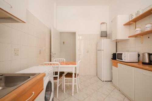 Rome Flat 42 by Ghor, Řím (fotografie 10)