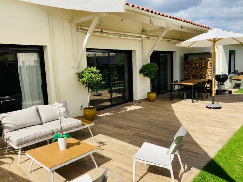 Villa moderne et calme au cœur des vignes gîte à louer Pessac