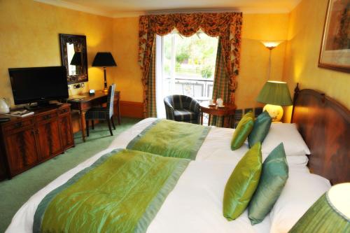 Swindon Blunsdon House Hotel, BW Premier Collection Room Type - Executive Twin Room
