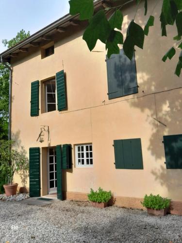 Viesnīcas āriene, Villa d'Arcano-3 camere-Ampio giardino in Santa Maria La Longa