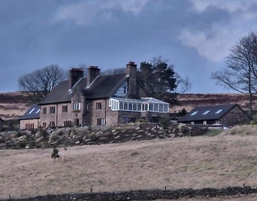 A szálláshely kívülről, Oakenclough Hall in Sutton (Cheshire East)
