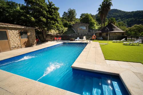 埃爾索利塔里奧鄉村民宿 (Albergue El Solitario) in 巴諾斯德蒙特馬約爾