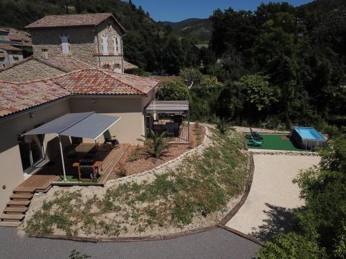 A szálláshely kívülről, gite Le Jardin de Pierrot 14per 26400 Montclar Sur Gervanne in Montclar-Sur-Gervanne