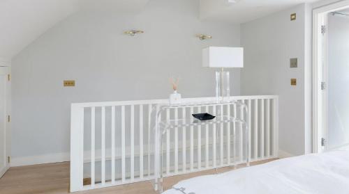 Pocket Full of Pearls 1 Bedroom Duplex Penthouse - image 5
