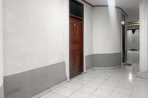 Exterior view, SPOT ON 92453 Wisma Galaxy in Citeureup