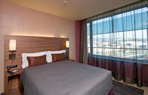 Rafaelhoteles Badalona - image 9