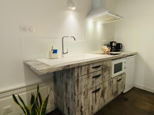 廚房, Chez ROSE in 羅德茲市中心