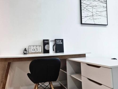 LV8 MesraHomez Poolview 1-3 pax