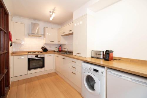 Glasgow City Flats - Merchant City - image 3