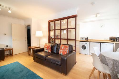 Glasgow City Flats - Merchant City - image 2