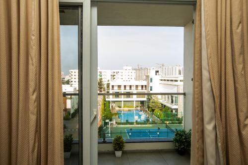 VRR Astoria Hotel & Convention Center