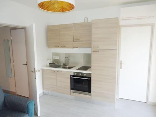 Apartment with Terrace image 7
