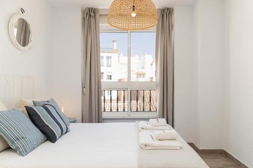 C103 - Sunny Terrace, Old Town Views, Málaga (fotografie 3)