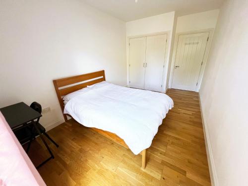 Bedroom 2, Queens Road, Londres (photo 3)