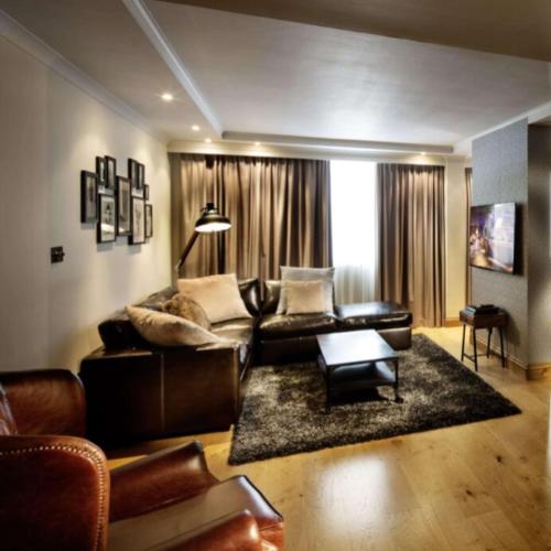 pentahotel Reading Room Type - Junior Suite