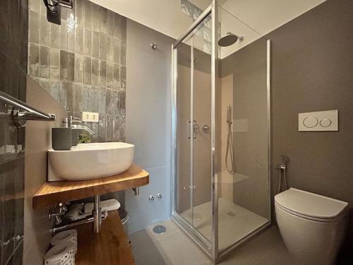 Elegant 3 bedrooms apartment Colosseum - San Giovanni, Rome (photo 9)