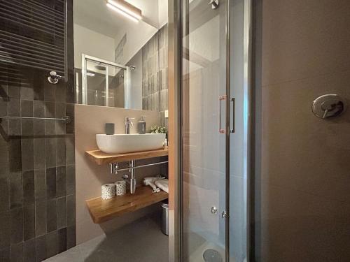 Elegant 3 bedrooms apartment Colosseum - San Giovanni, Rome (photo 10)