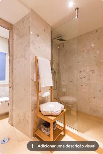Living Bairro Alto III - image 3