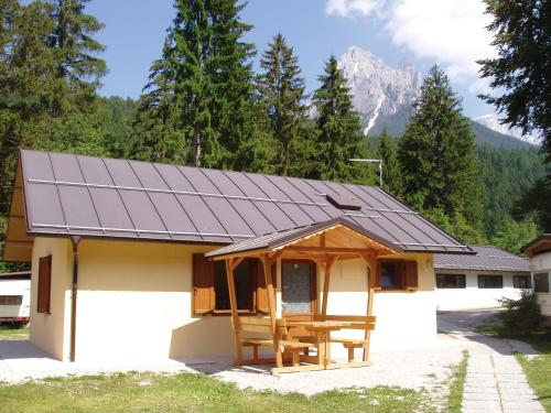 Dārzs, Camping Castelpietra in Tonadico